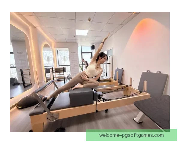 初学者普拉提：简单动作指导及注意事项